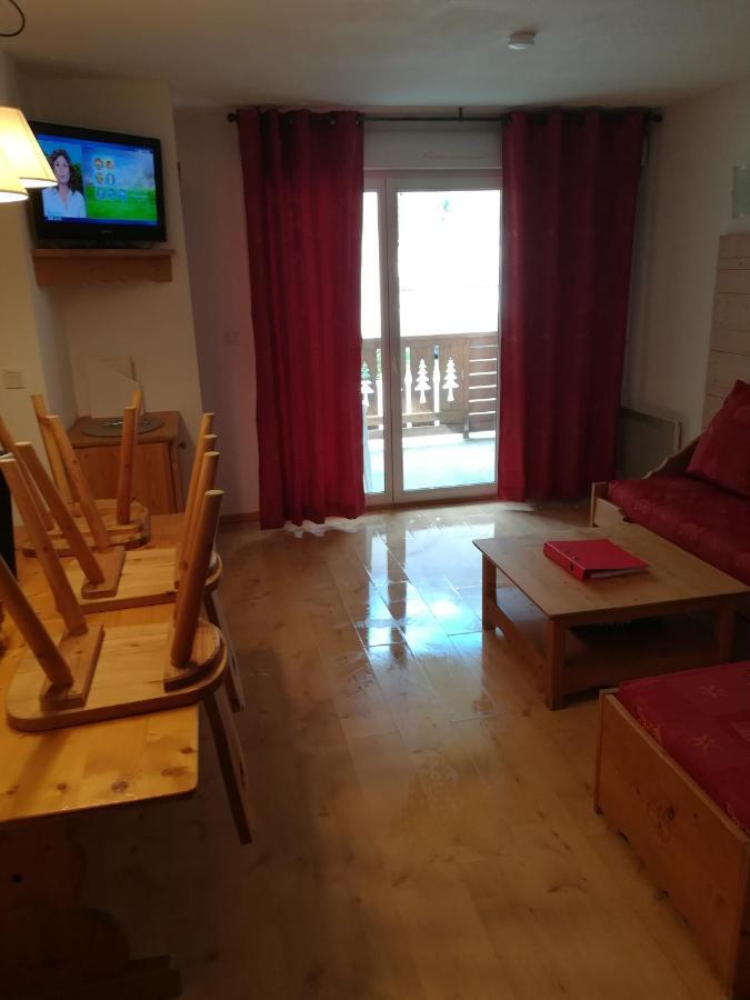 Appartement T3 - 5 Pers - Les Pics D Aran 3* Bagnères-de-Luchon Eksteriør bilde